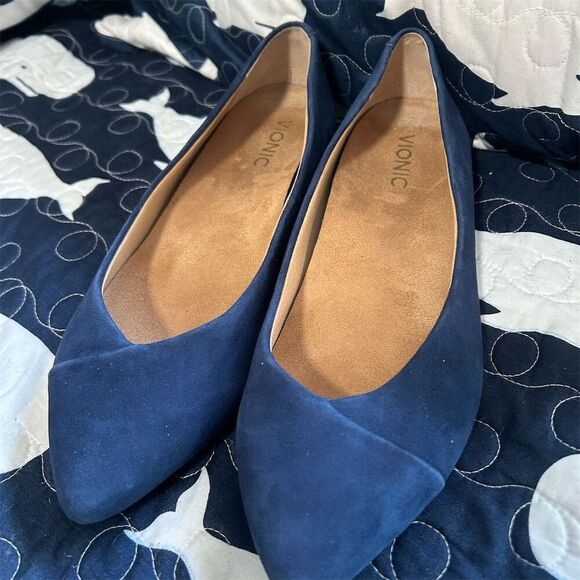 Vionic Women's Pointed Toe Flats Size 9 Navy Blue Casual Chic Shoes - Picture 1 of 9